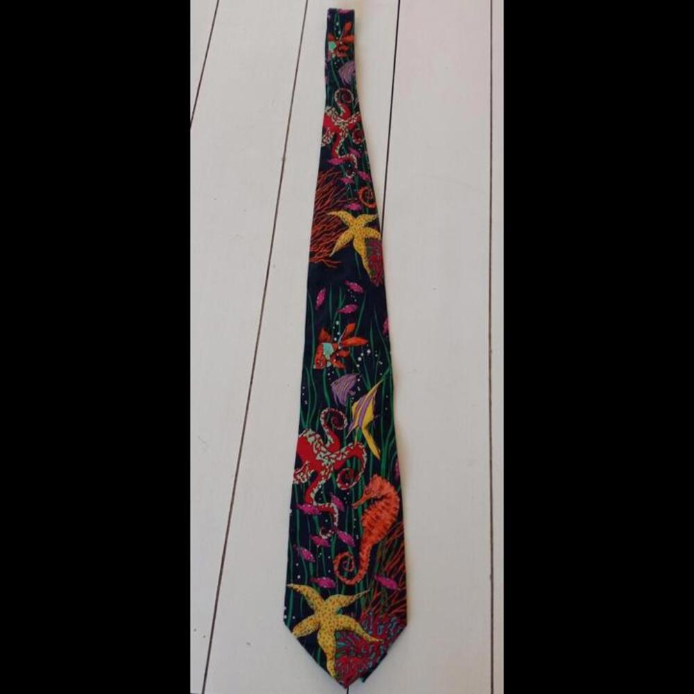 ADDICTION Colorful Underwater-Themed Silk Tie